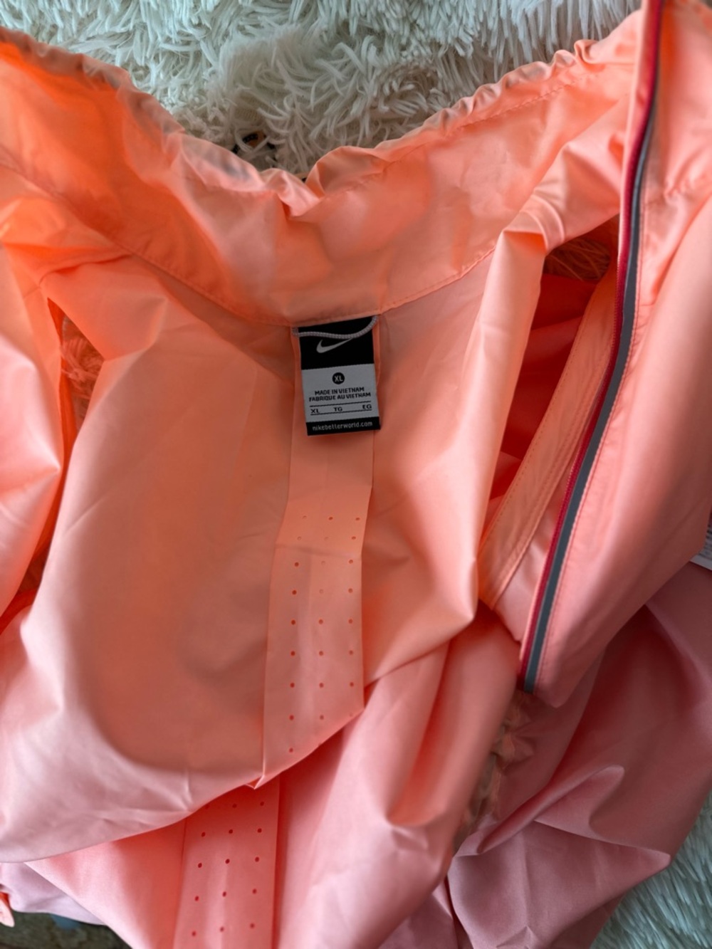 Nike Women’s Ombré Coral Pink Lightweight Vest